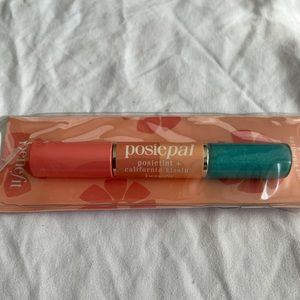 Benefit Cosmetics *limited edition* poisepal